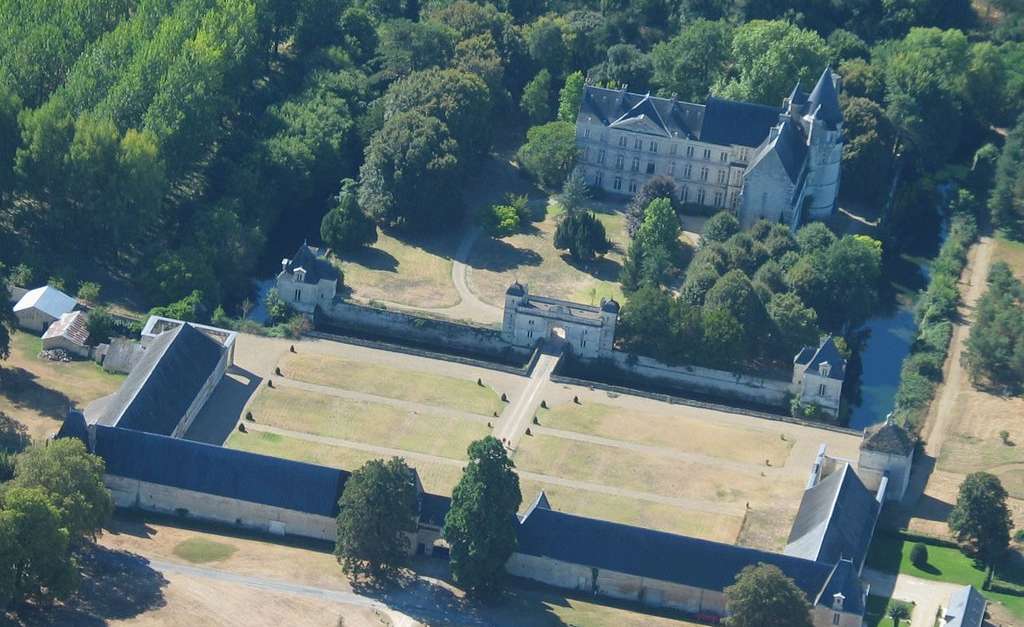 Château de Clairvaux à Scorbé-Clairvaux - visites de l'été dans le département de la Vienne